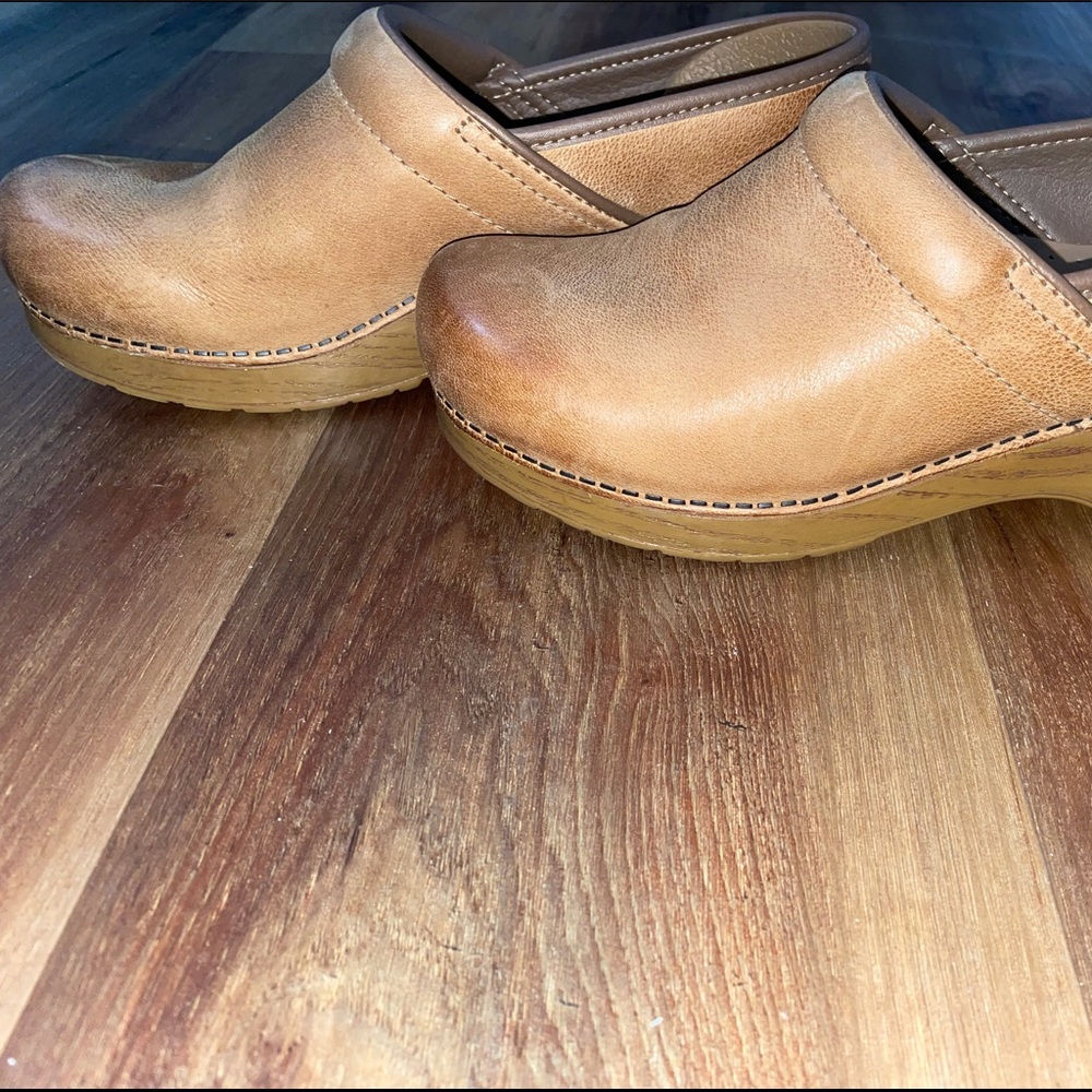 Dansko Professional Honey Distressed Work Clogs